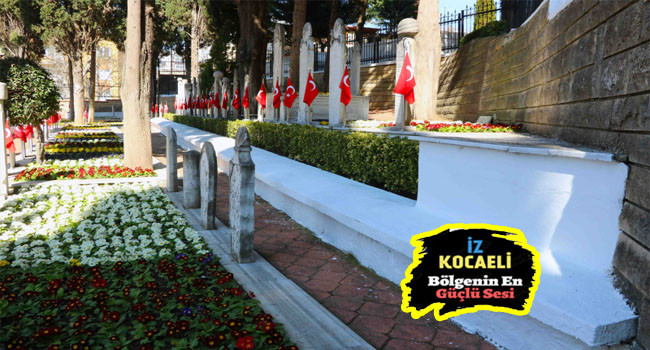 Şehitlikler, “18 Mart Çanakkale Zaferi” için hazırlandı
